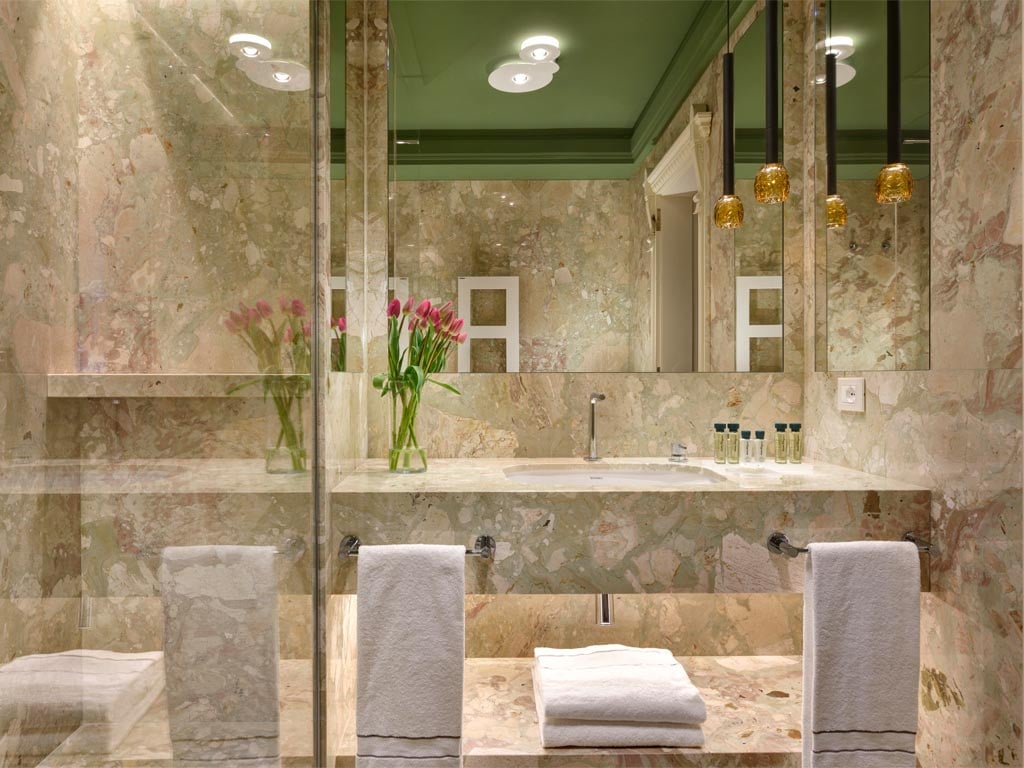 Rooms & suites45 Rooms & suites45