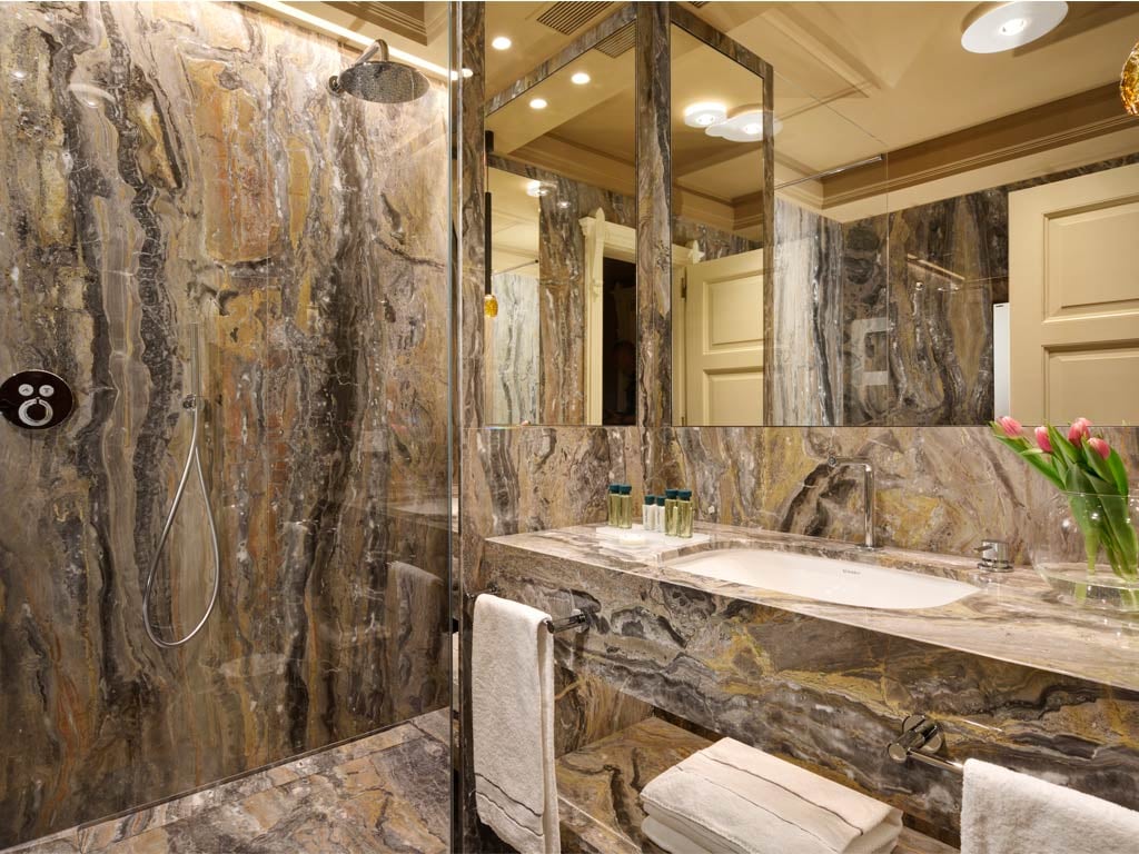Rooms & suites54 Rooms & suites54