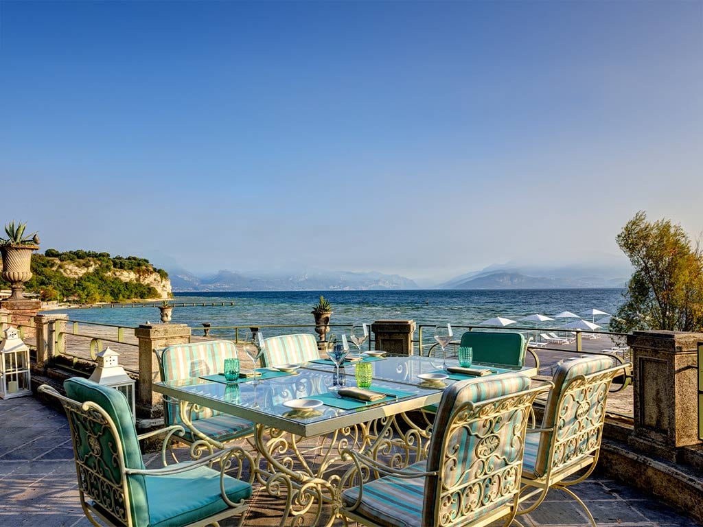 Al Molo Grill & Bar51