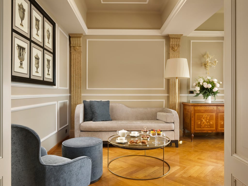 Rooms & suites 36 Rooms & suites 36