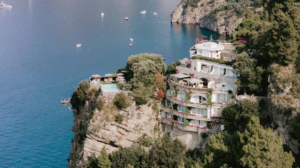 Welcome to Piccolo Sant’Andrea, where every arrival carries the feeling of a sweet return home. 3 Welcome to Piccolo Sant’Andrea, where every arrival carries the feeling of a sweet return home. 3
