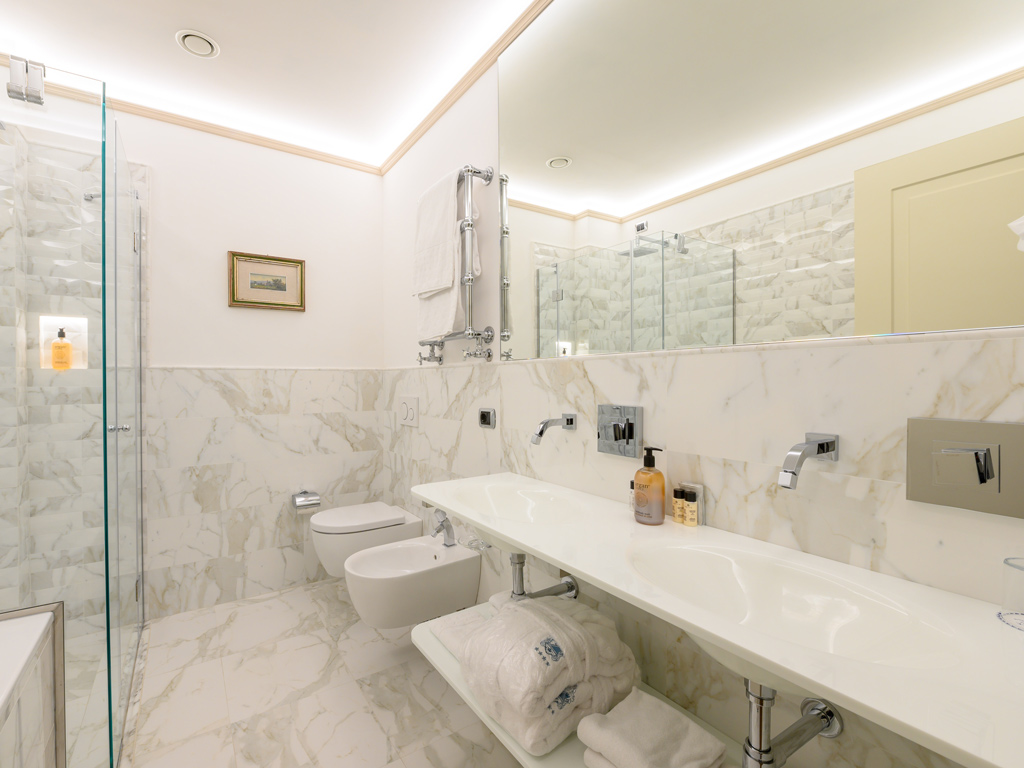 Deluxe Zimmer mit Balkon13 Deluxe Zimmer mit Balkon13