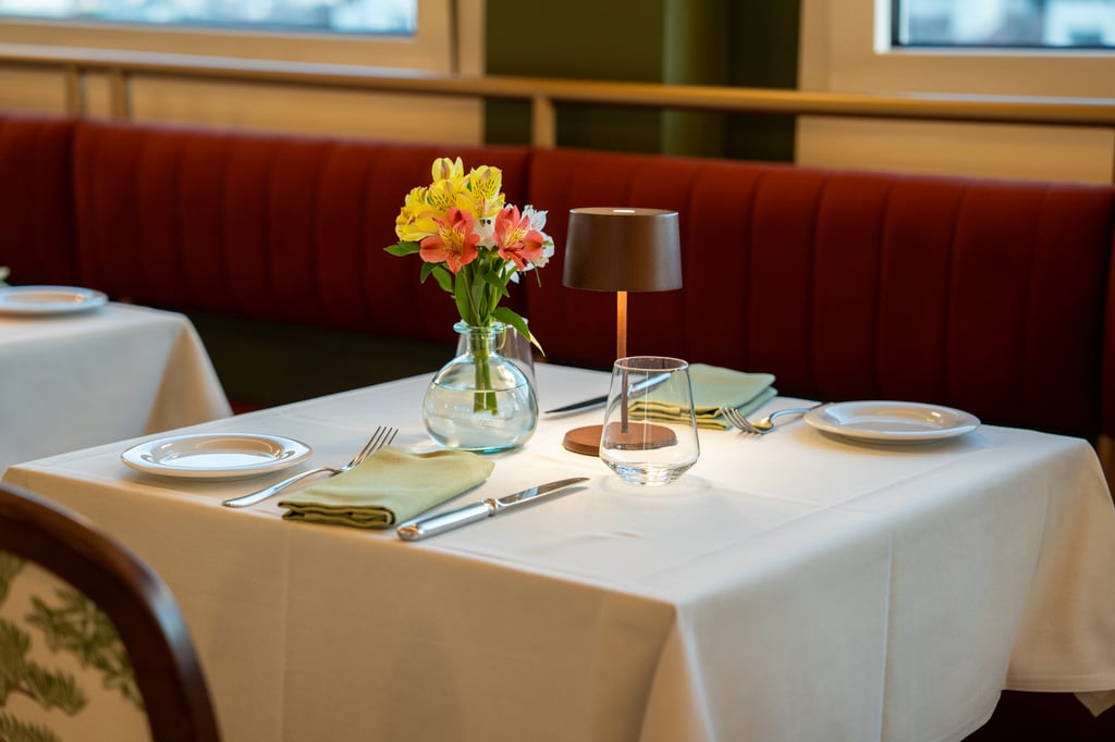 Restaurant  11