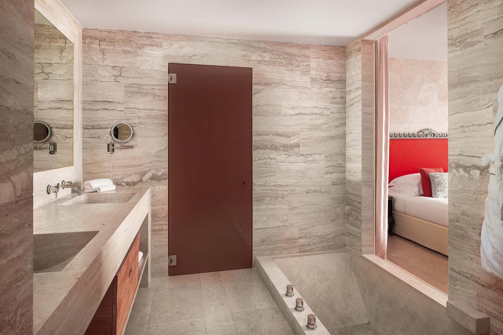 UNESCO Junior Suite 6