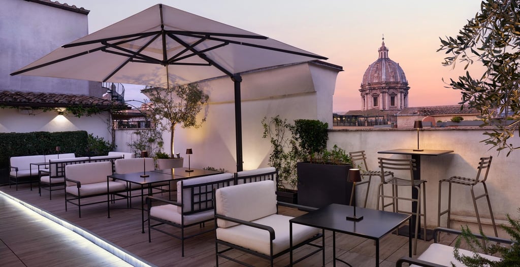Terrace Pantheon Relais