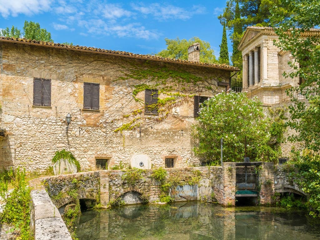 Around Spoleto10