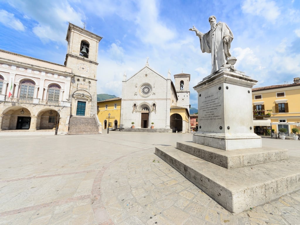 Around Spoleto17