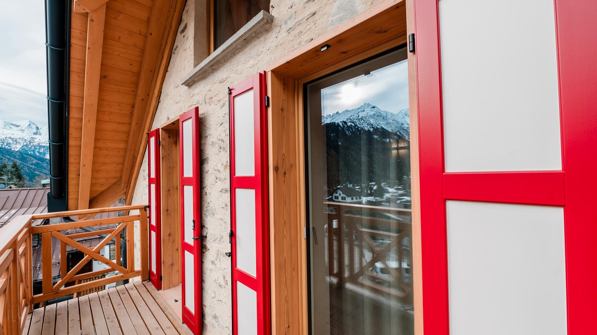 Appartamento trilocale prestige con balcone e vista panoramica11