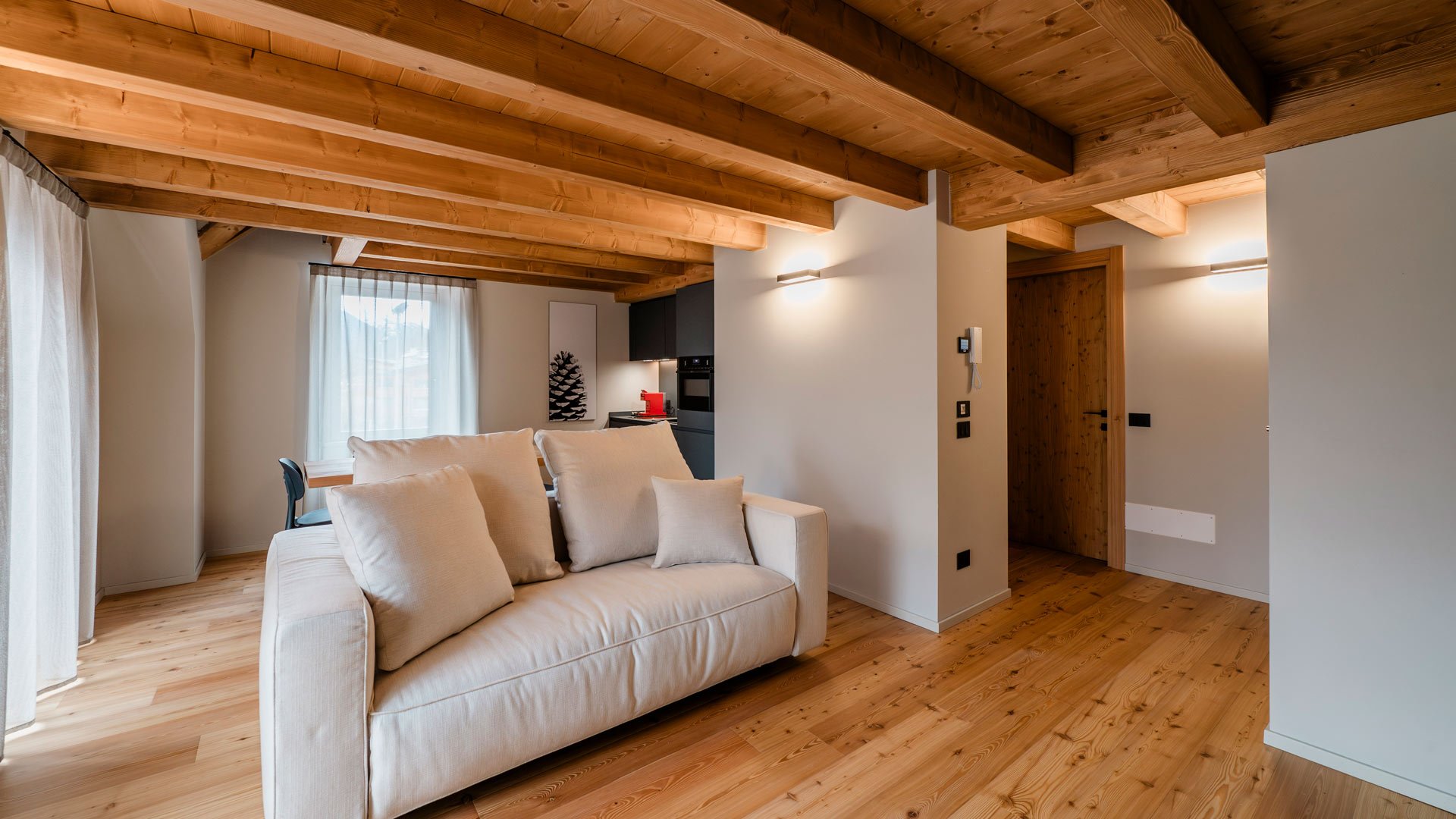 Appartamento trilocale prestige con balcone e vista panoramica12