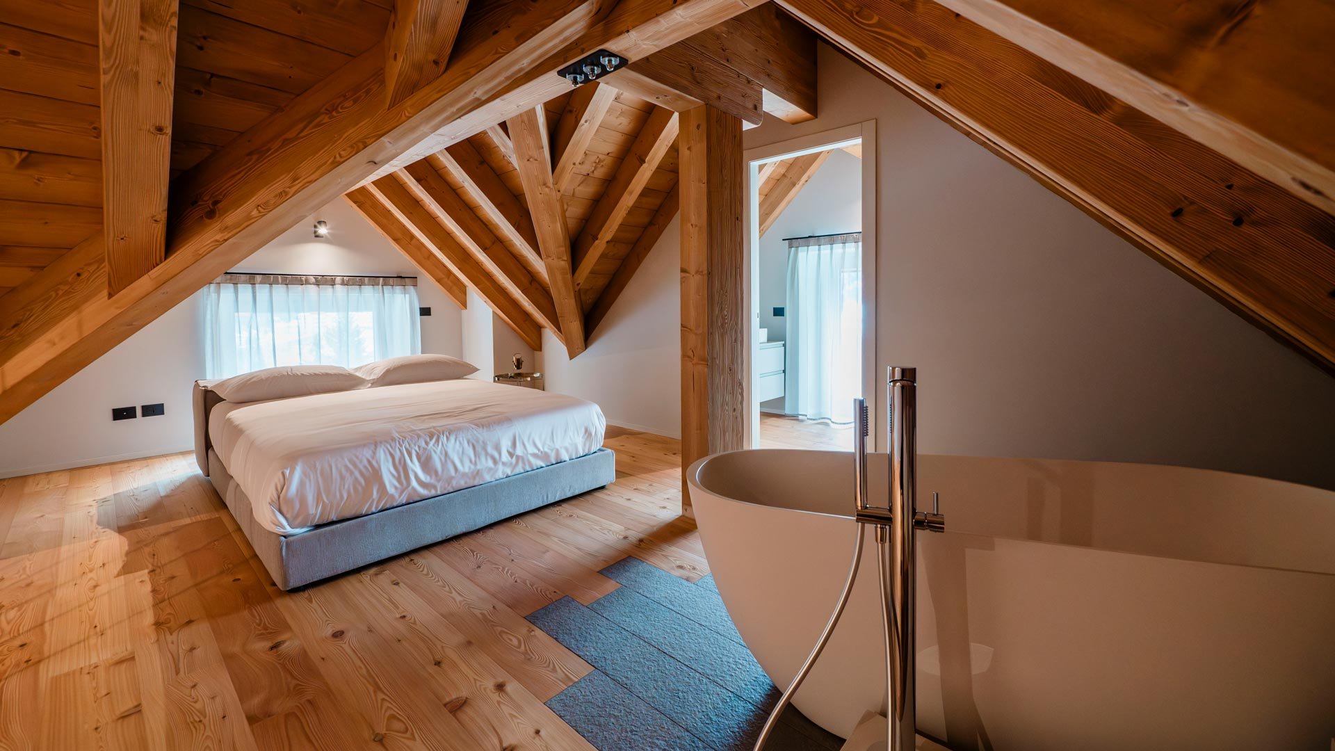 Appartamento trilocale prestige con balcone e vista panoramica16