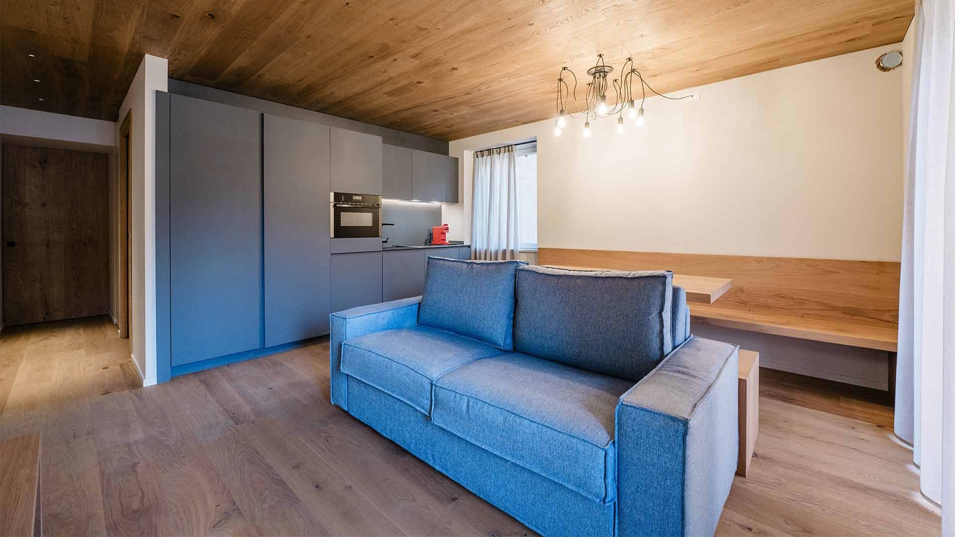 Appartamento bilocale con balcone e vista panoramica1