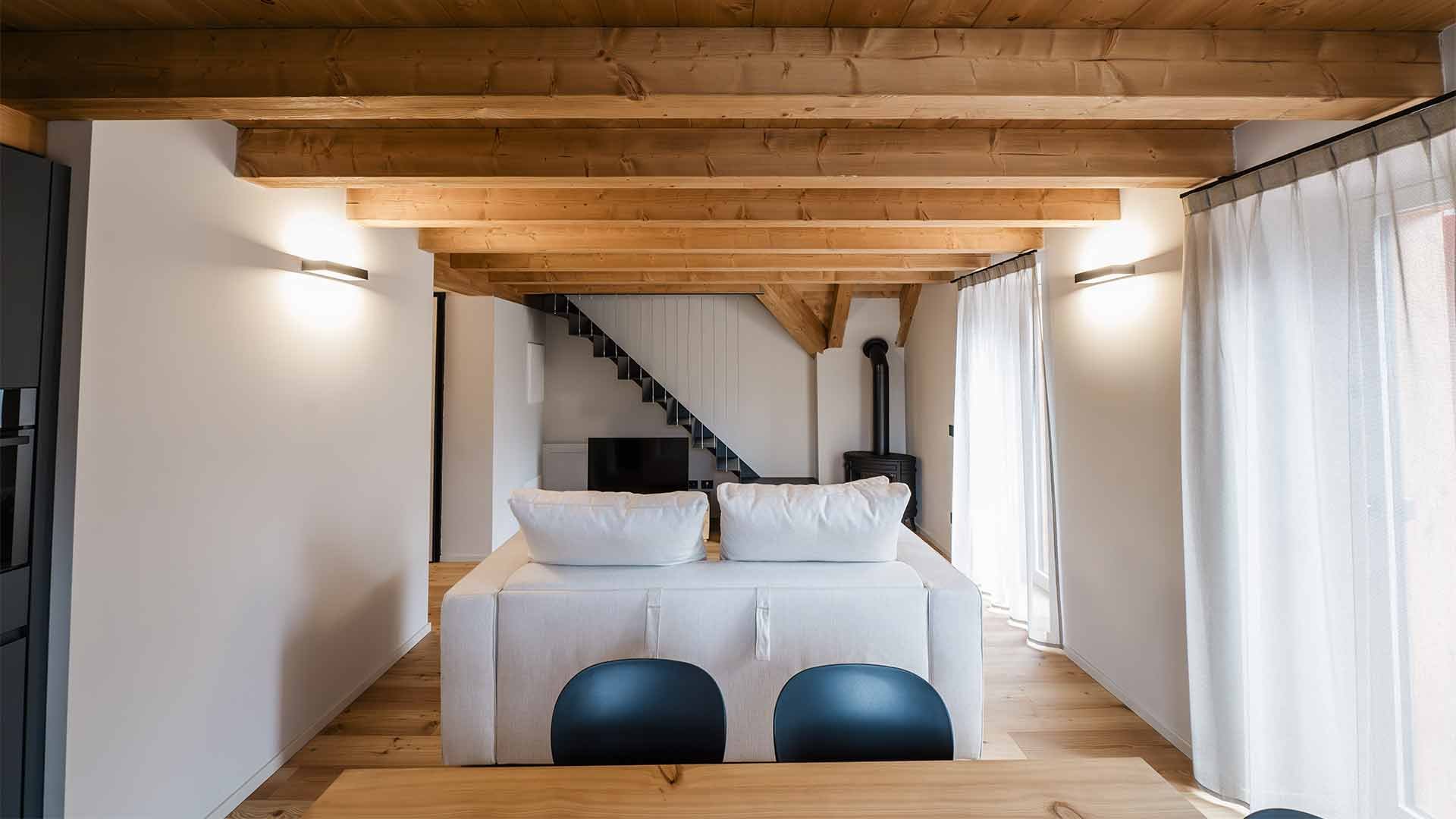 Appartamento trilocale prestige con balcone e vista panoramica2