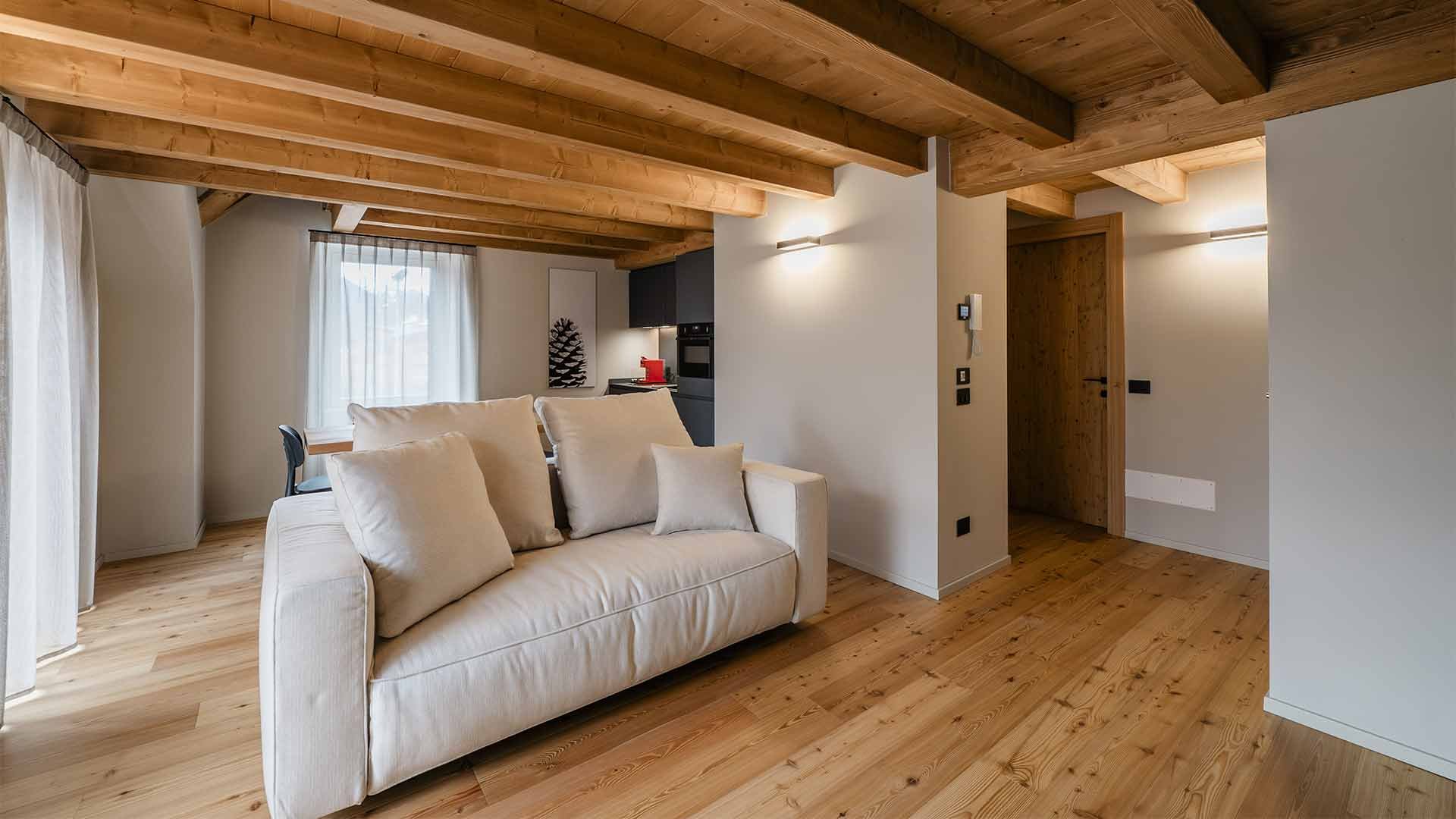 Appartamento trilocale prestige con balcone e vista panoramica8