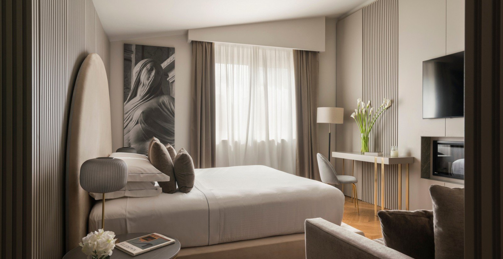 Rooms & Suites8