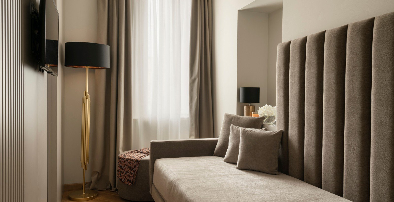 Deluxe Suite5