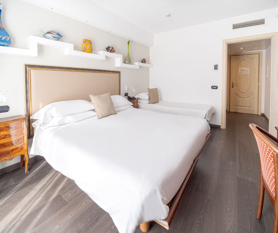 Superior Room with balcony3