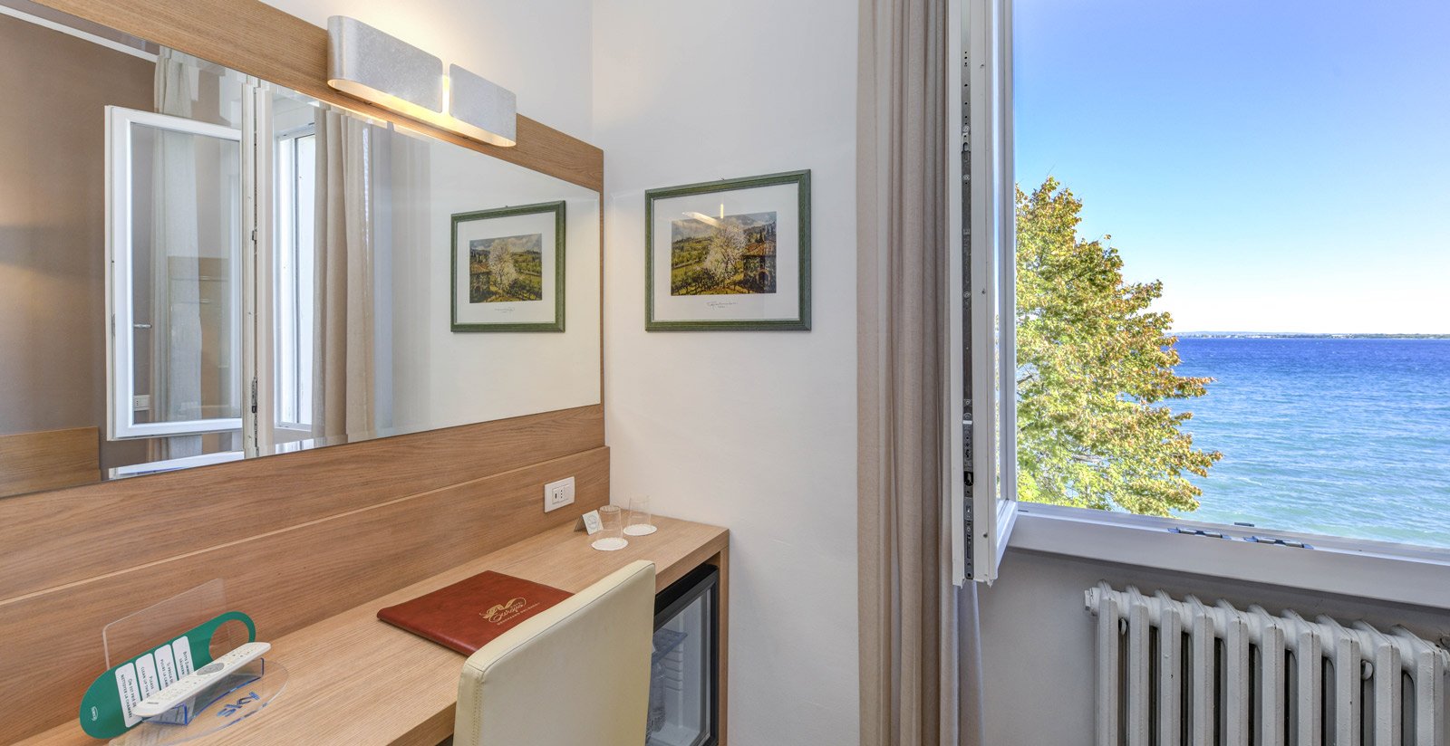 confoRt doublE avec vuE sur le lac10