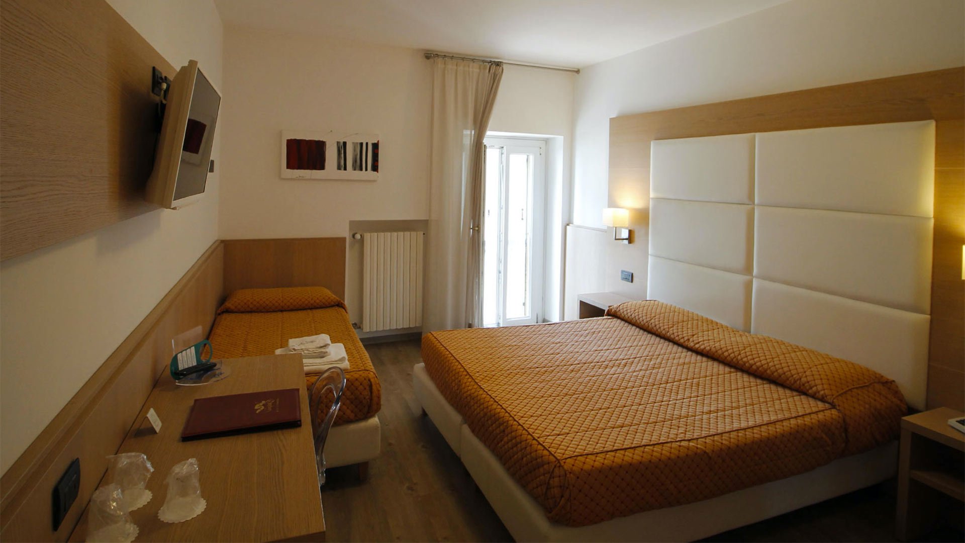 hotEl6