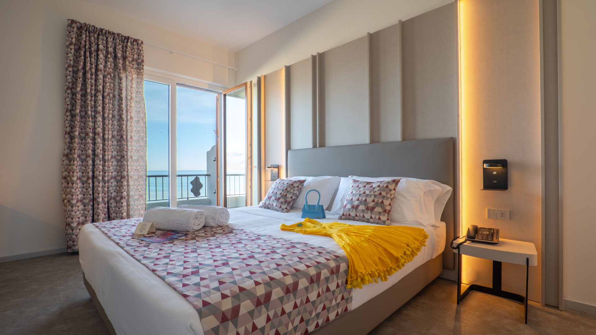 Suite with sea view and terrace2