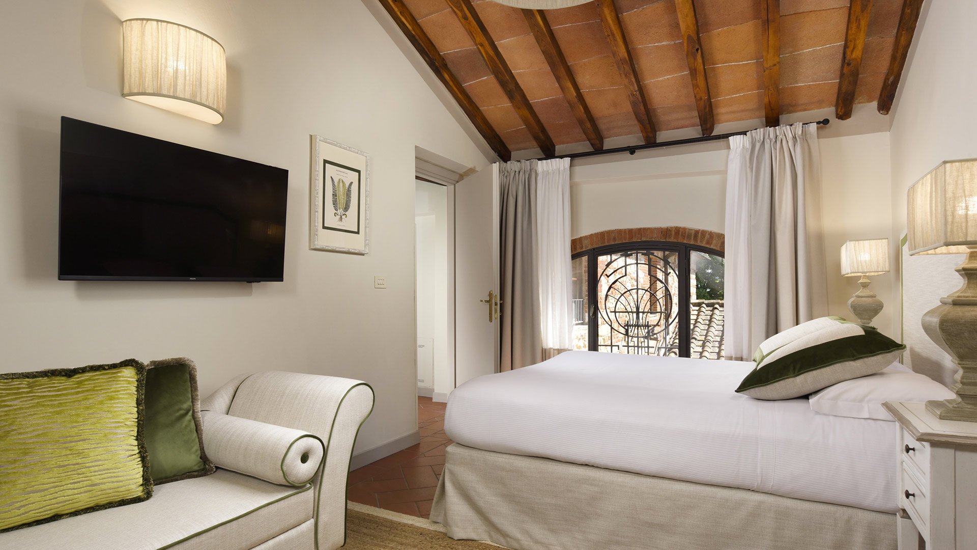 Country Suite2