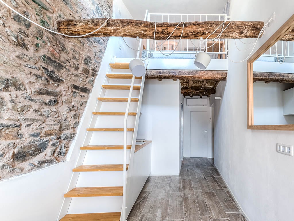 Gallery 60