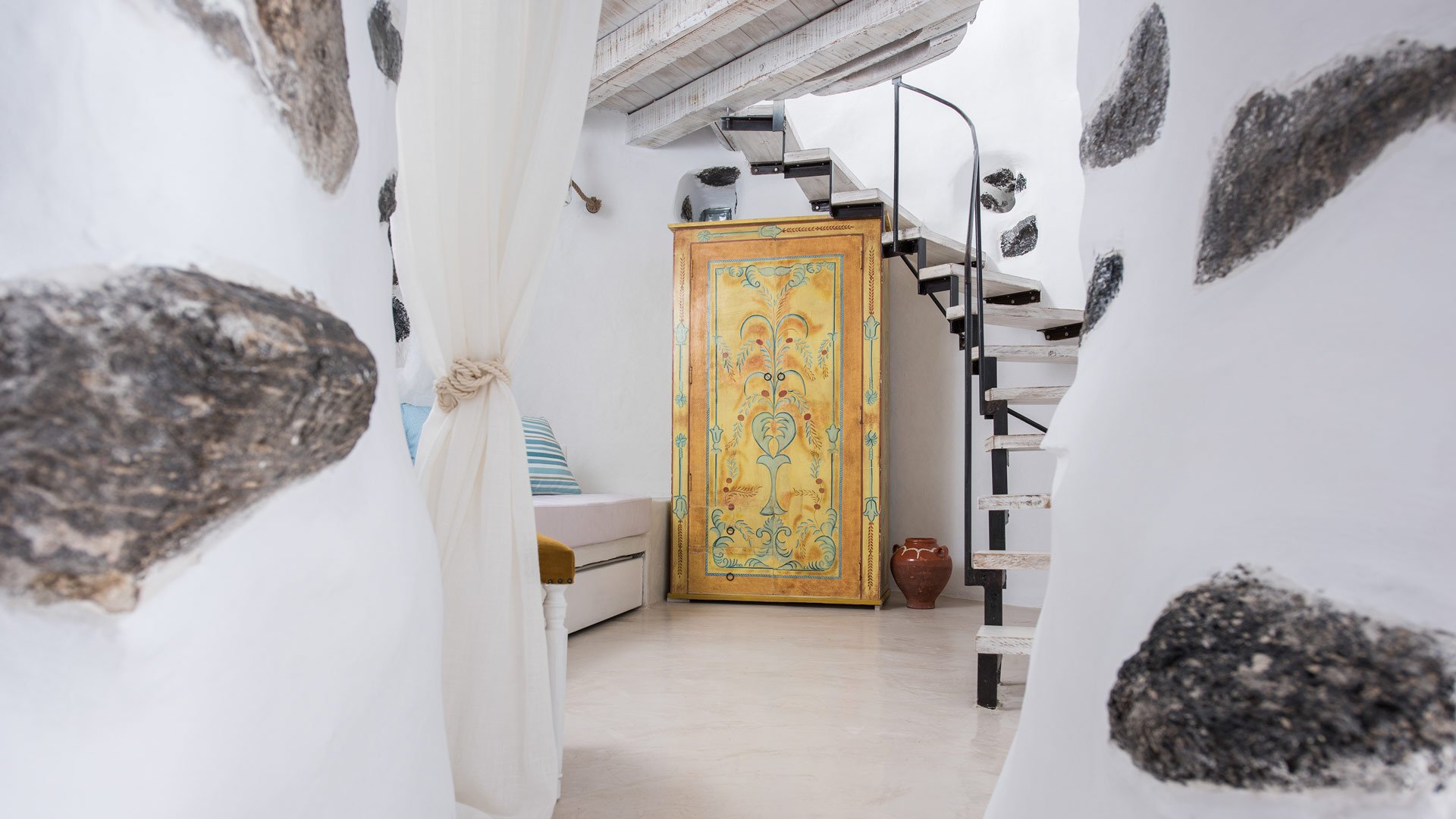 ANEMOSCOPE WINDMILL VILLA SANTORINI 8