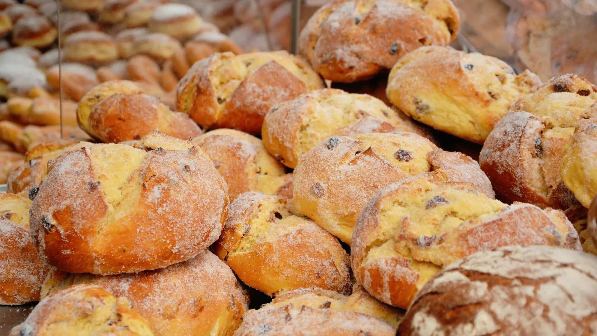 Ottobre: tempo di Pan co’ i Santi, Necci e schiacciata con l’uva19