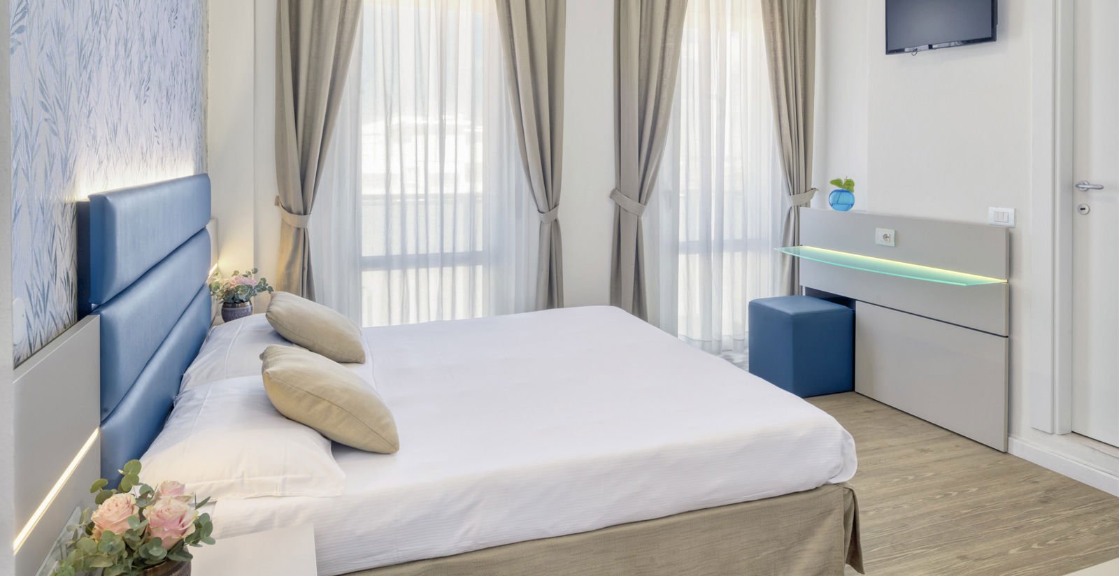 Standard Room1
