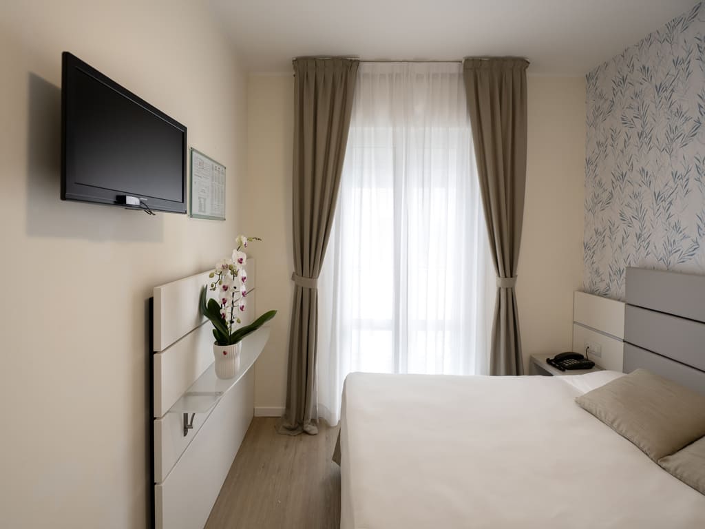 Coral Single Room1