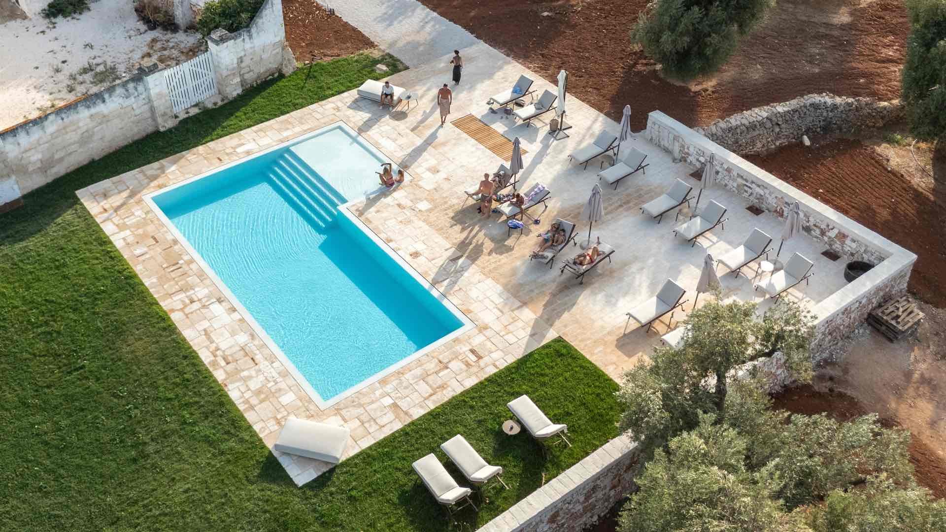 La Piscina tra gli ulivi1