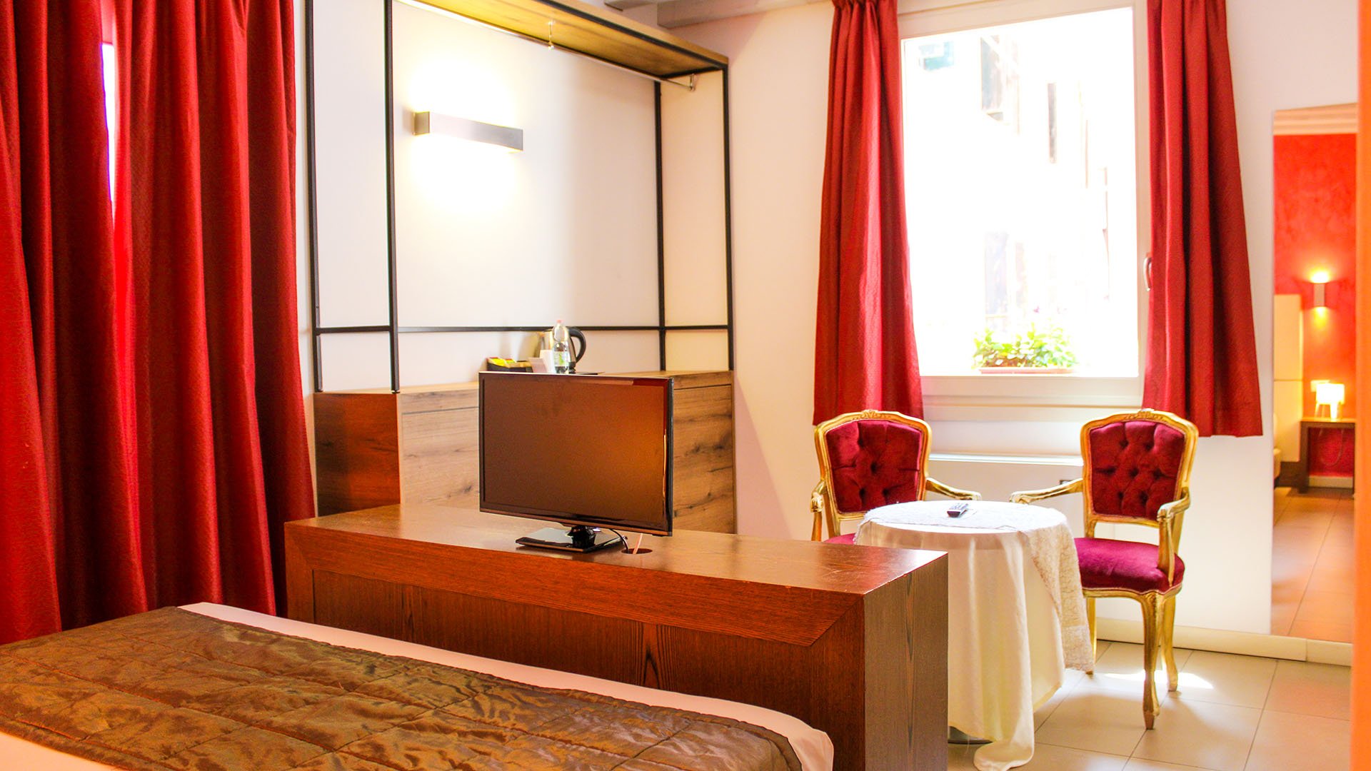 Rooms2