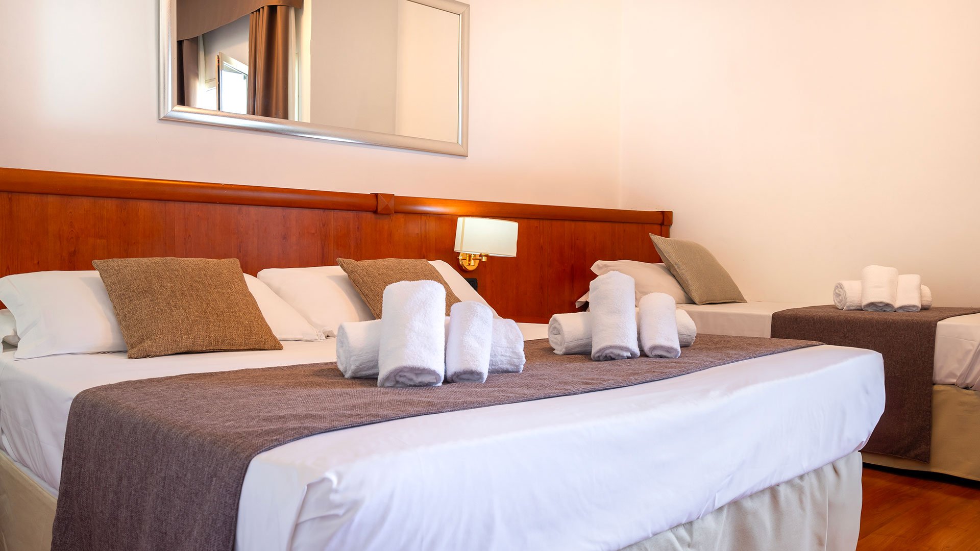 Garden Hotel Latina 2 Garden Hotel Latina 2