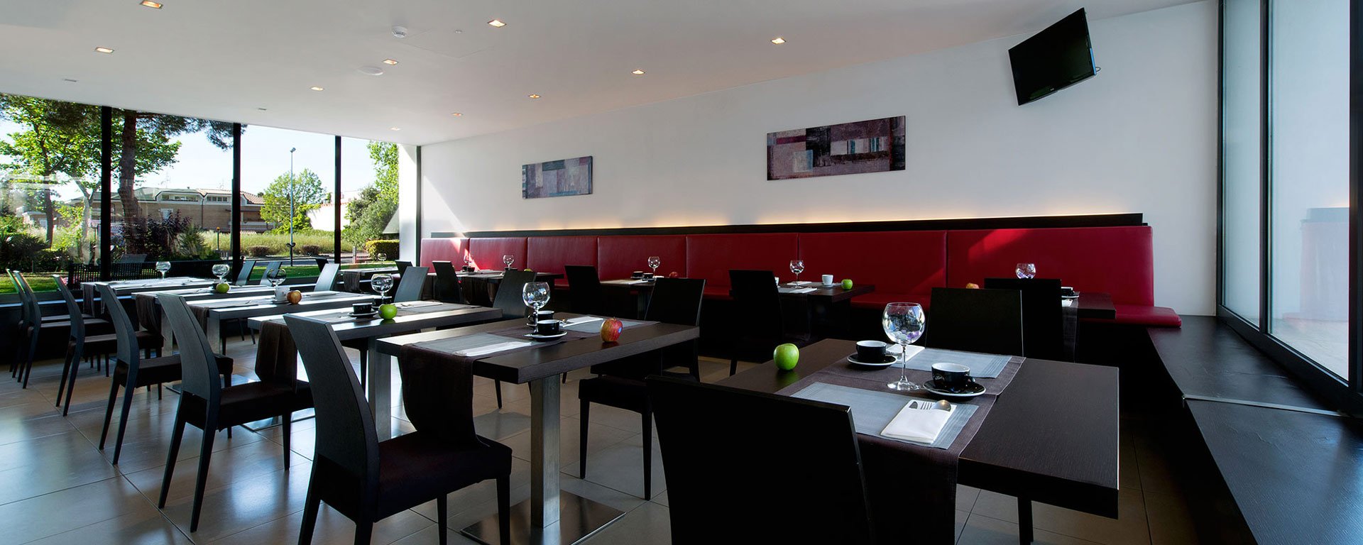 Lounge bar2