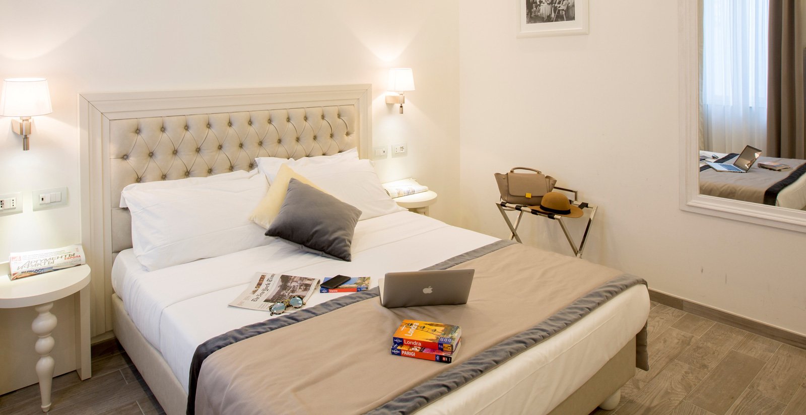 Rooms8 Rooms8