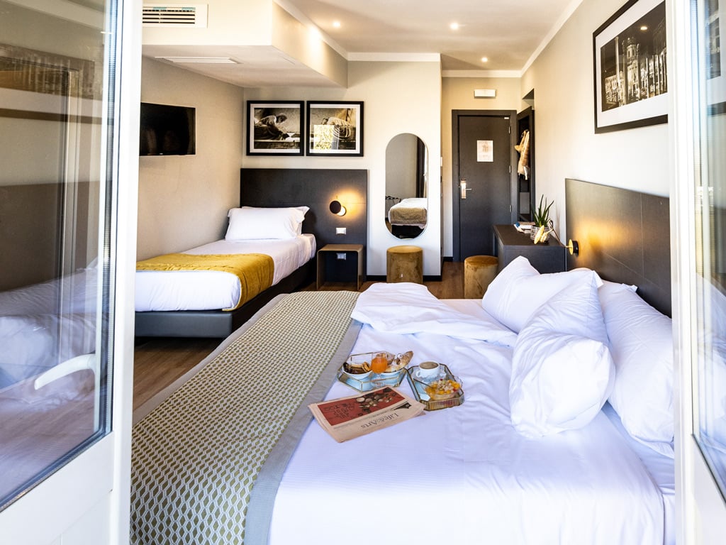 Exclusive Rooms8 Exclusive Rooms8