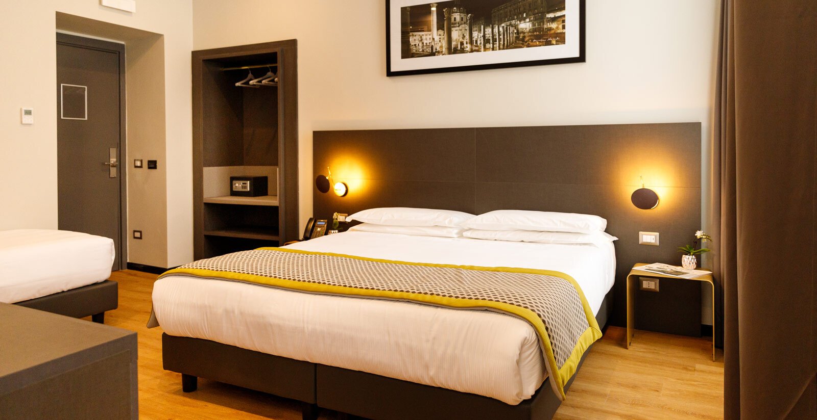 Deluxe Rooms5 Deluxe Rooms5