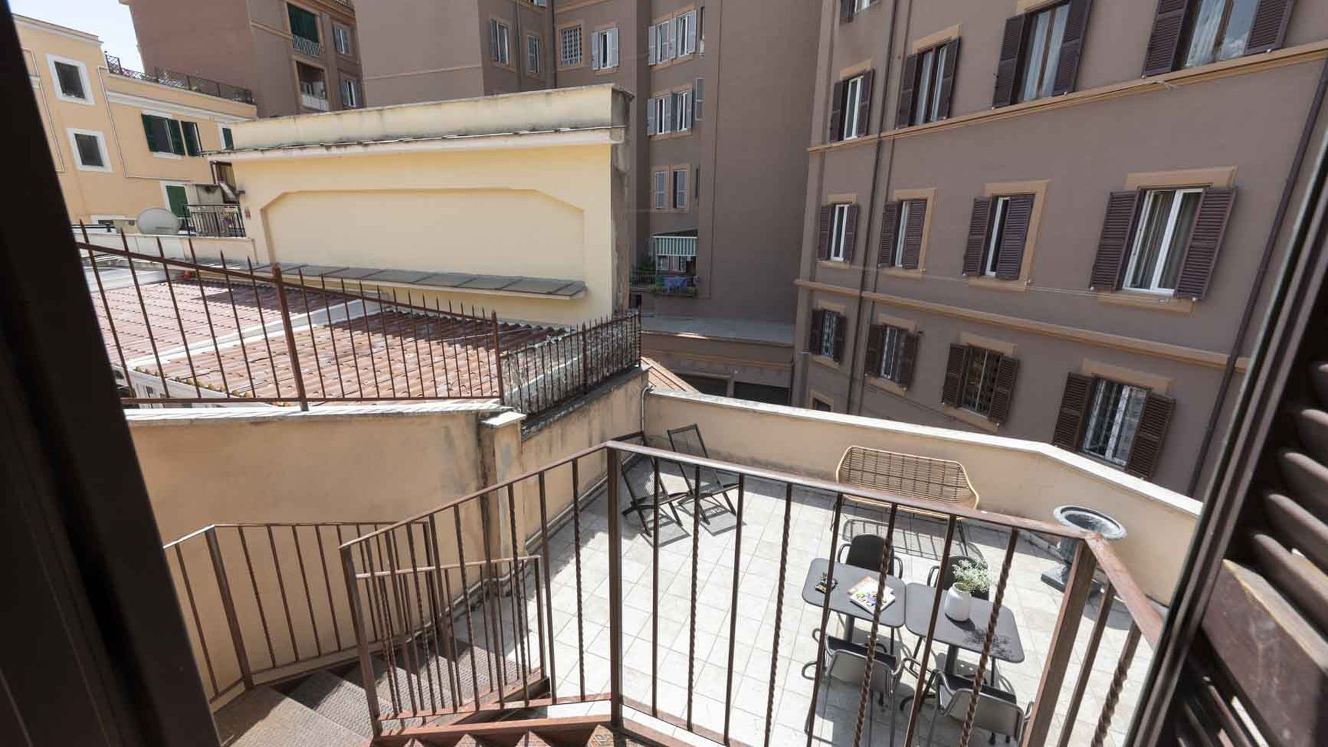 Superior Terrace19 Superior Terrace19