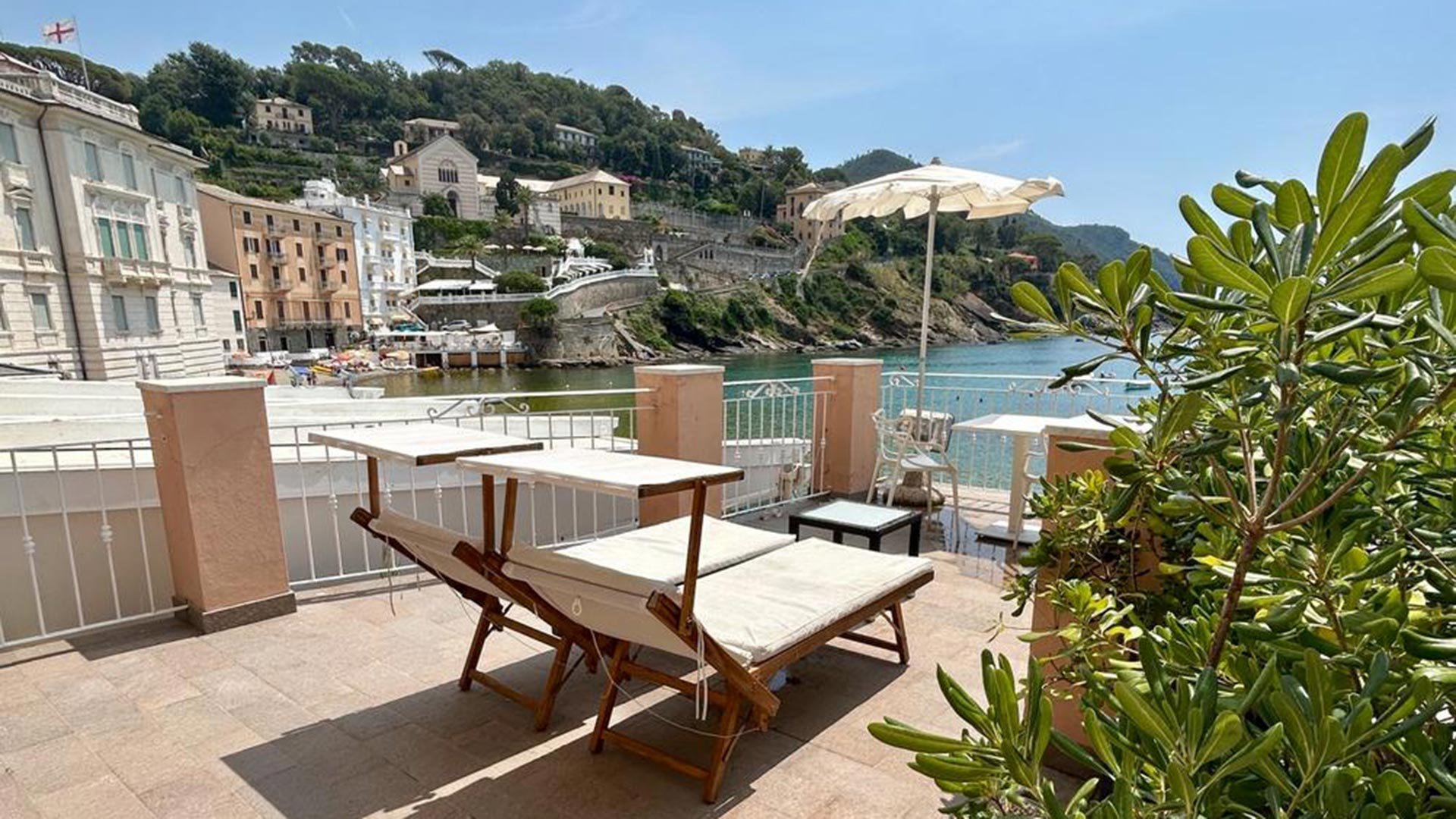 Junior Suite with Private Sea View Terrace4 Junior Suite with Private Sea View Terrace4