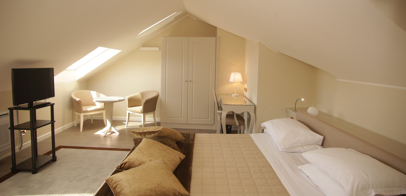Attic Suite8 Attic Suite8