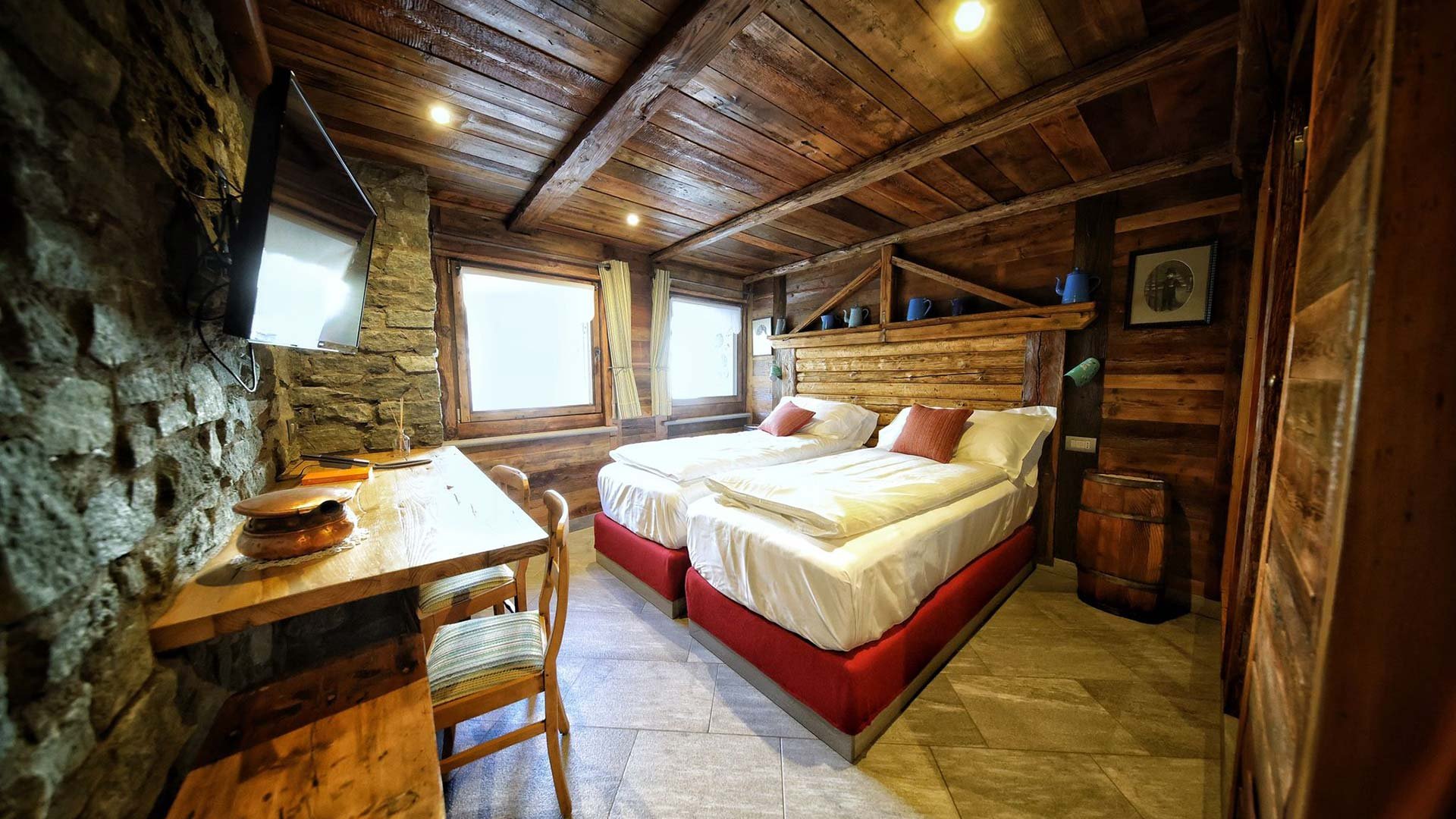 Rooms7