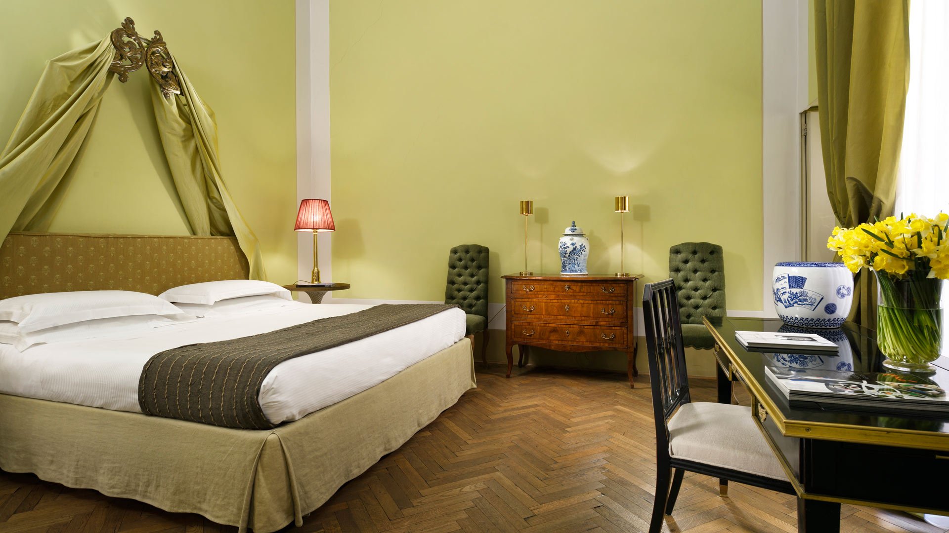 Rooms2