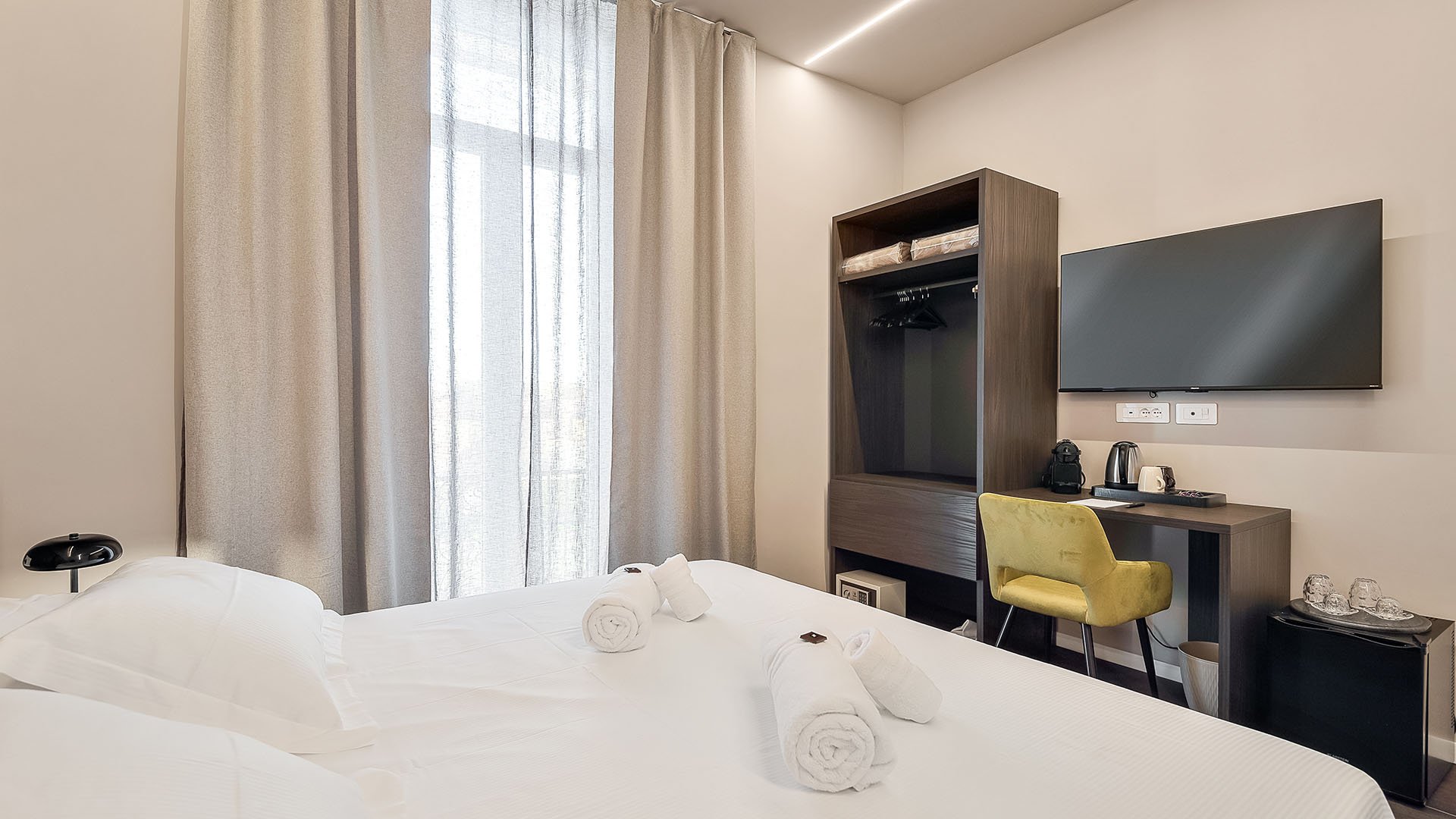Rooms3