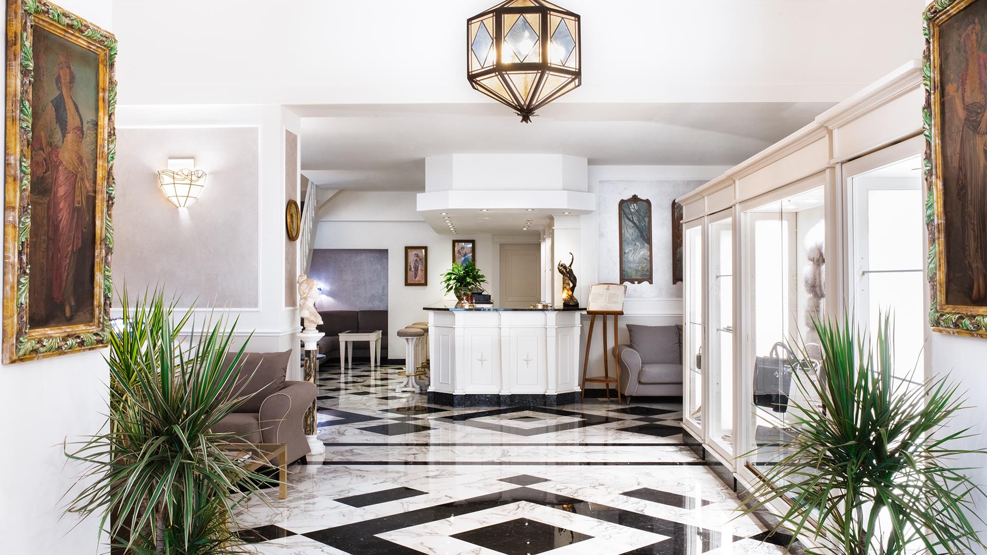 HOTEL BERCHIELLI, A LUXURY HOME1