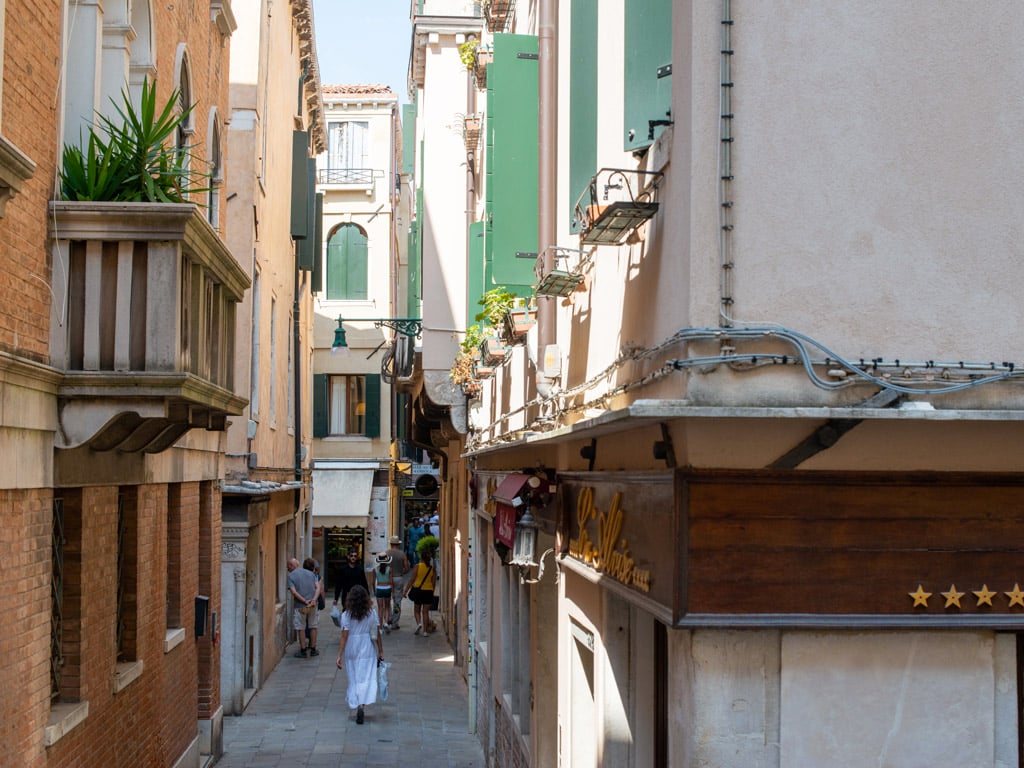 gallery/1024_apt-veneziano14.jpg