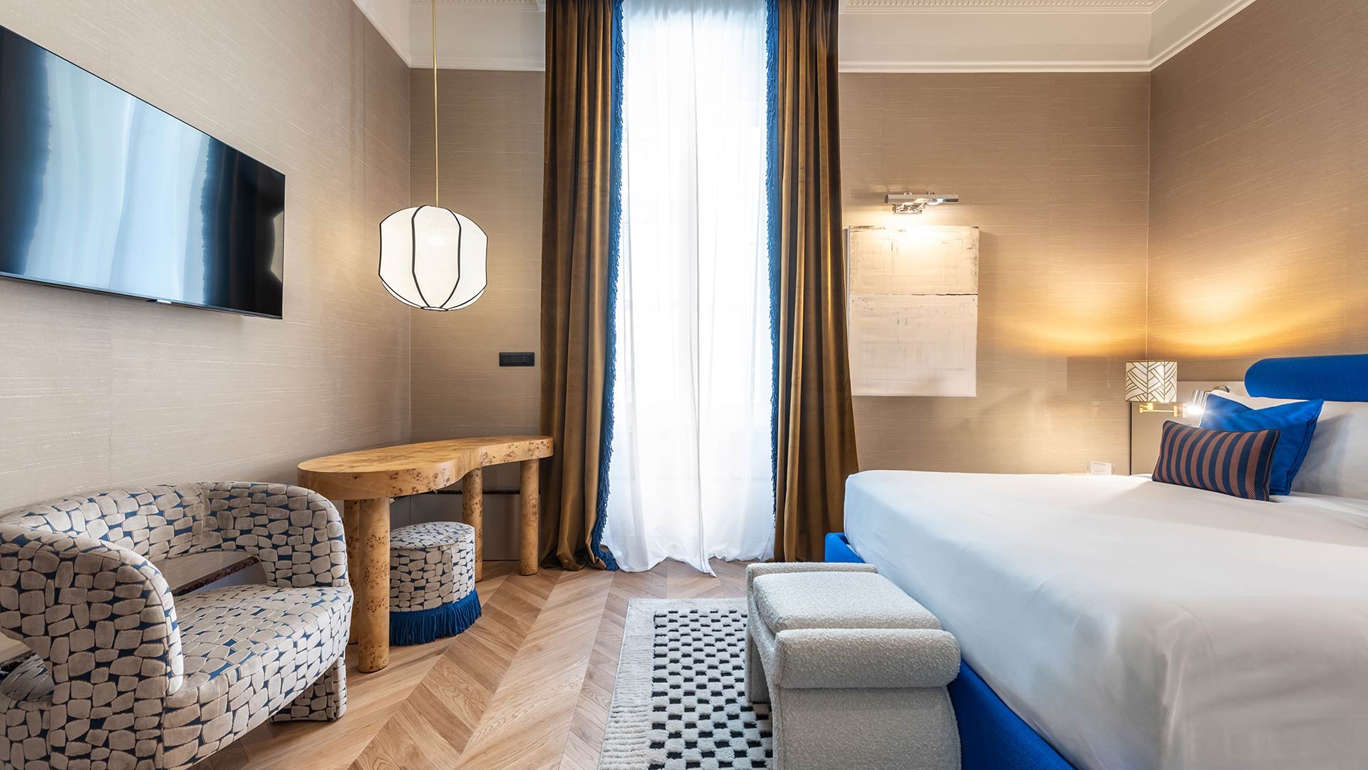 Rooms & Suites6
