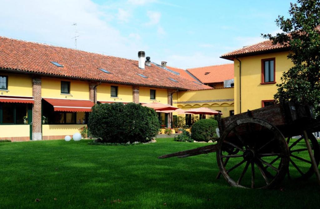 Hotel Cascina Marisa1