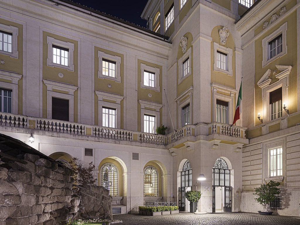Le Mura Serviane nel giardino di Palazzo Montemartini 7 Le Mura Serviane nel giardino di Palazzo Montemartini 7