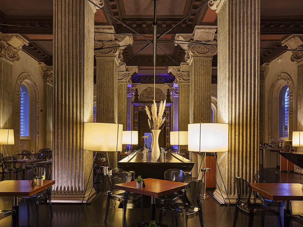 Senses Restaurant Hall14