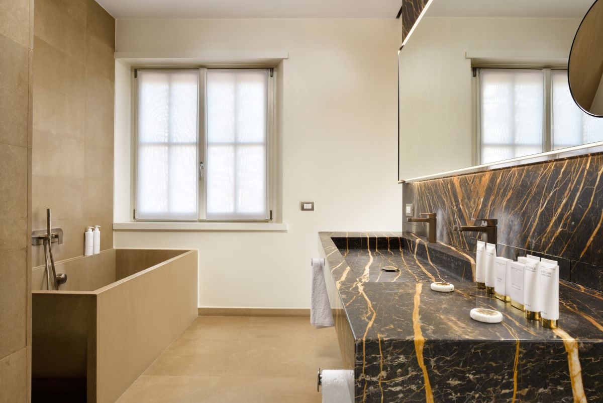 Premium Collection Room8
