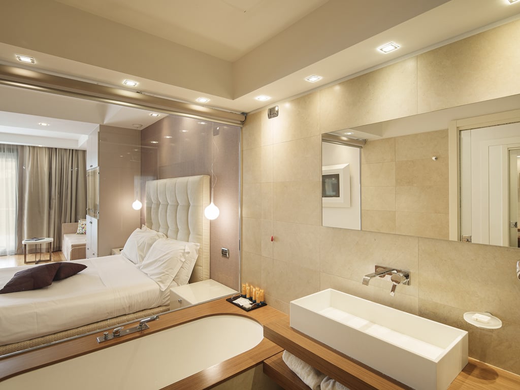 Junior Suite Vista Mare Parziale 4 Junior Suite Vista Mare Parziale 4